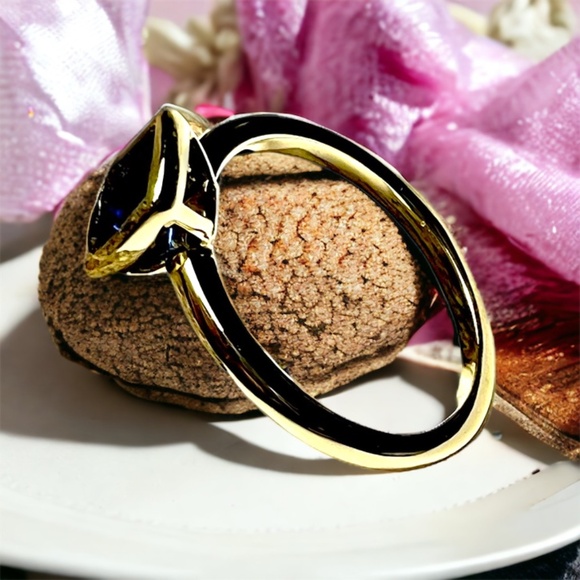 Blue Sapphire Ring 18k Yellow Gold Vermeil , September birthstone , Promise Ring - Picture 7 of 8